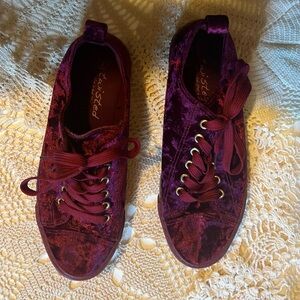 Twisted Burgundy Velvet Flats
